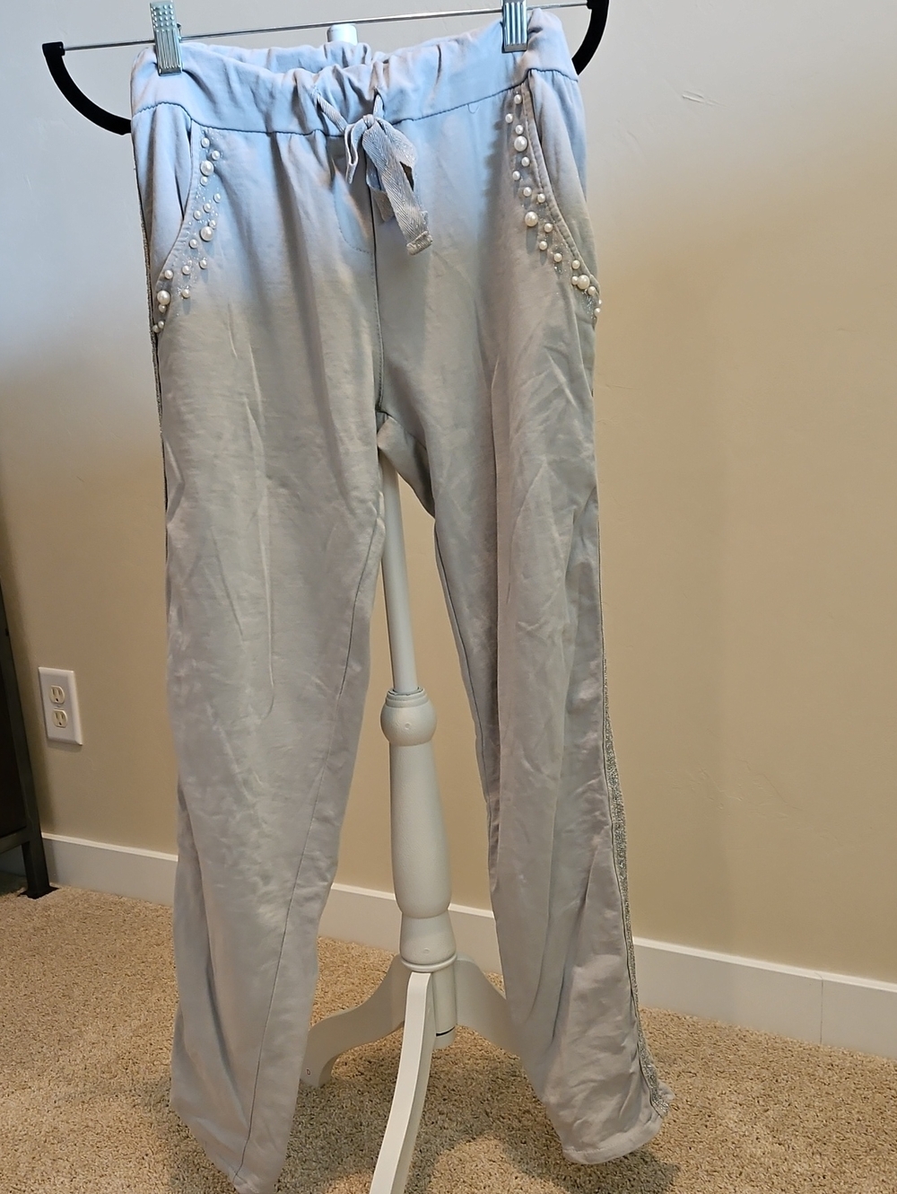 Angela Mara Gray Pearl-Trim Drawstring Joggers